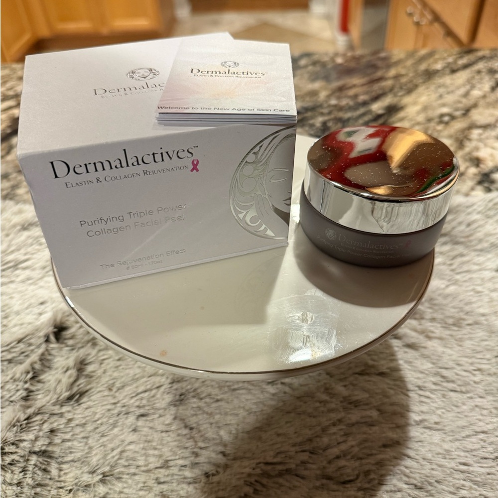 Dermalactives Purifying Triple Power Collagen Facial Peel - Silver